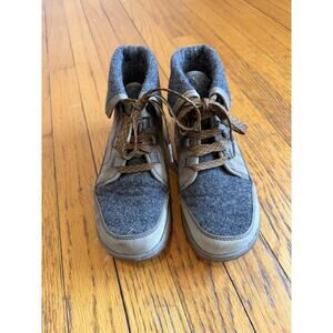 Chaco Boots Womens Size 6 Barbary Gray Leather Wool Lined Lace Up Ankle Booties